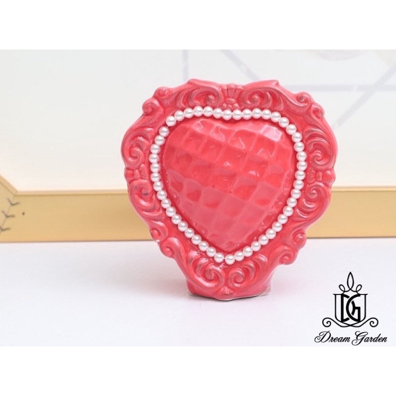 🇸🇬[SG Stock]🇸🇬Nordic Instagram Style modern ceramic vase with Heart-shaped vase | home decorations | Preserved Flowers