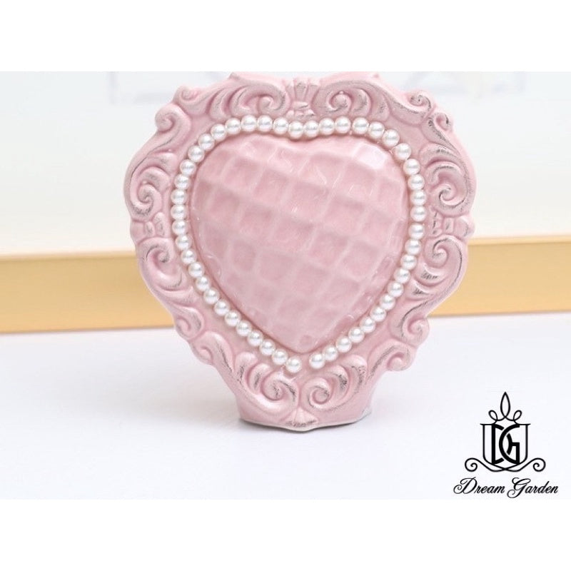 🇸🇬[SG Stock]🇸🇬Nordic Instagram Style modern ceramic vase with Heart-shaped vase | home decorations | Preserved Flowers