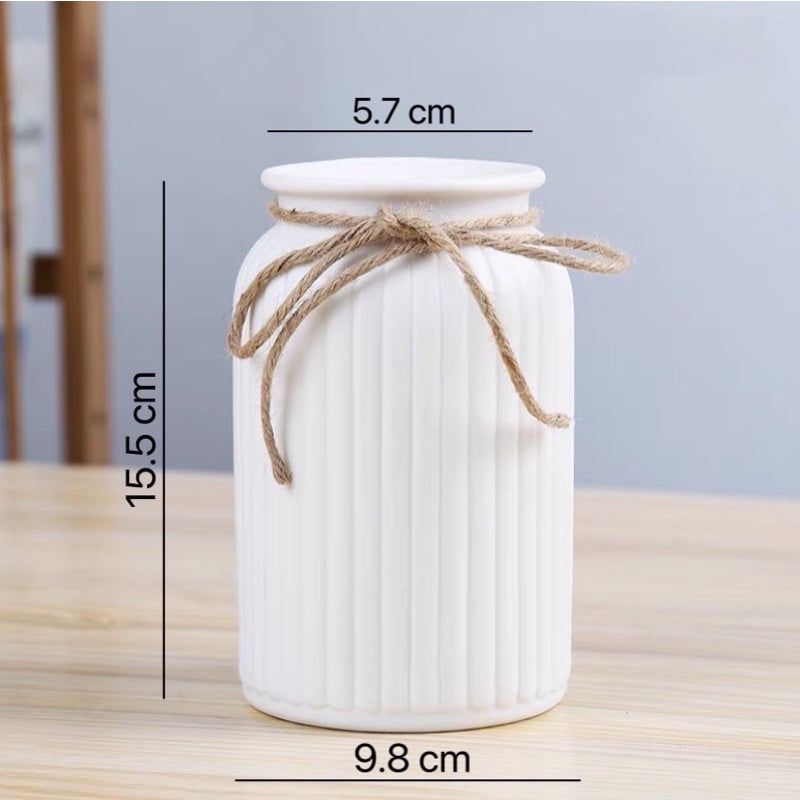 🇸🇬[SG Stock]🇸🇬White Vase preserved & dried flower vase Striped Ceramic Flowerpot | home decorations | Preserved Flowers