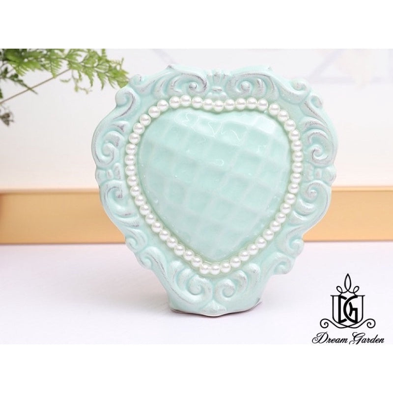🇸🇬[SG Stock]🇸🇬Nordic Instagram Style modern ceramic vase with Heart-shaped vase | home decorations | Preserved Flowers