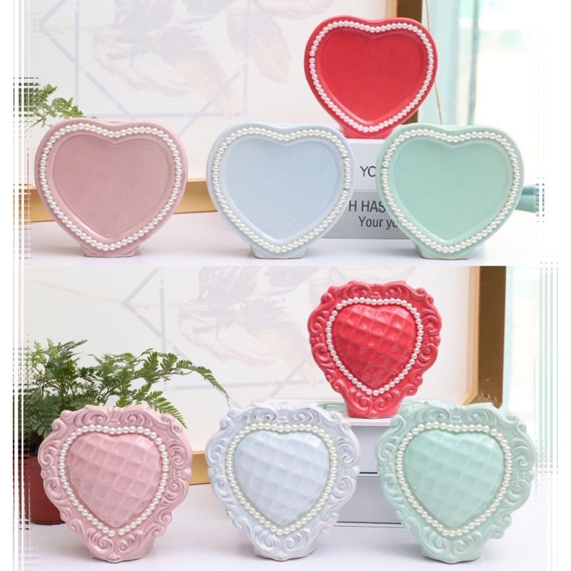 🇸🇬[SG Stock]🇸🇬Nordic Instagram Style modern ceramic vase with Heart-shaped vase | home decorations | Preserved Flowers