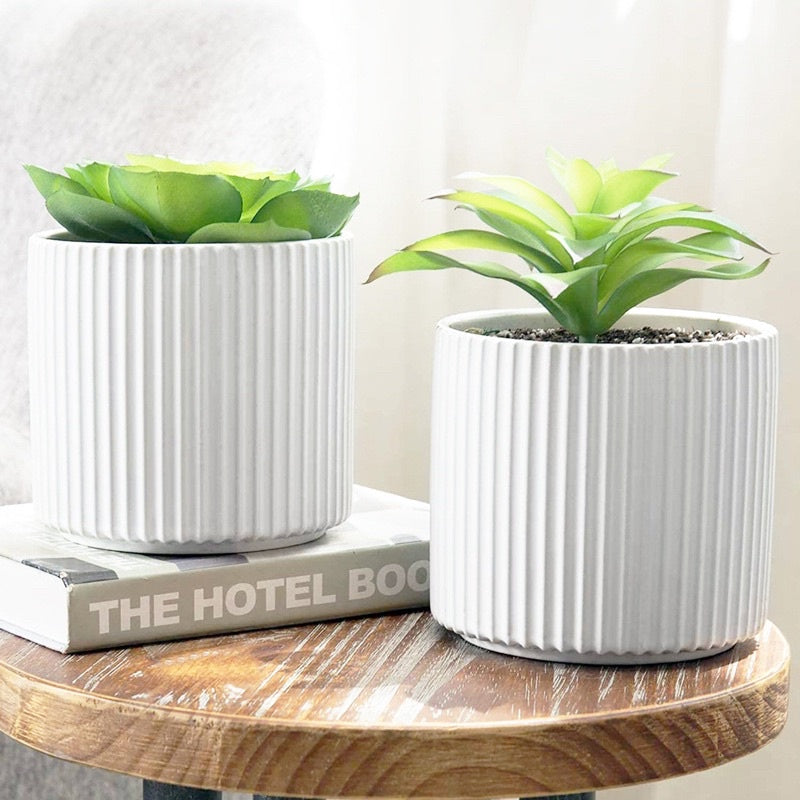 🇸🇬[SG Stock]SG Local European Style White color Vase with Pavilion pattern Dried Flower Vase|Flower Arrangement Ceramic
