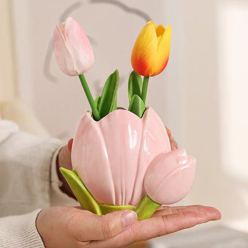 🇸🇬[SG Stock]Tulip ceramic flower vase, living room flower arrangement, flower Pot, makeup pen storage bucket