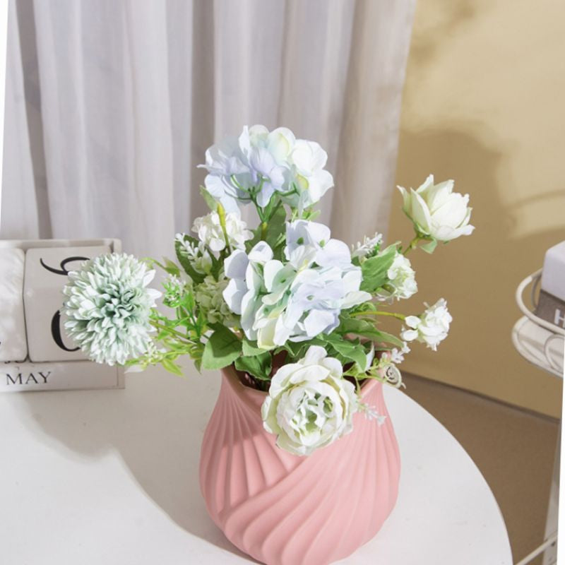 [SG Stock] Tulip ceramic flower  vase nordic simple flower pot living room flower arrangement creative home decoration