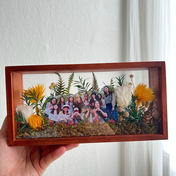 Wooden photo frames decorated with dried flowers, | DreamGarden SG